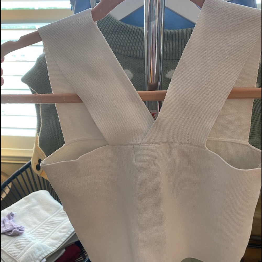 White crop top